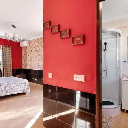 Calipso Villa *